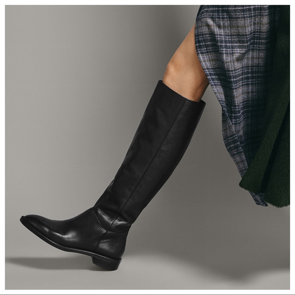 NWT. Massimo Dutti Flat Black Leather Boots Size 5
